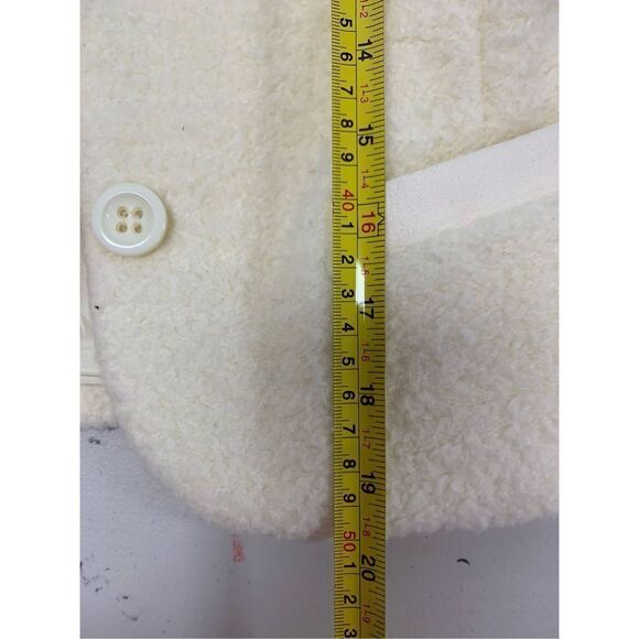 Furry Blazer   - Picture 9 of 9